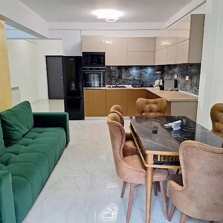 דירה De Lux Mamaia Nord In Zona Restaurantului Hanul Cu Peste Năvodari
