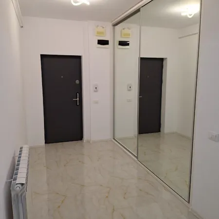 דירה De Lux Mamaia Nord In Zona Restaurantului Hanul Cu Peste Năvodari